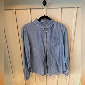Banana Republic Blue Chambray Button Down